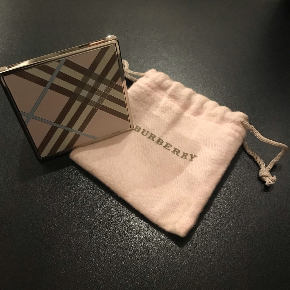 BURBERRY MIRROR COMPACT